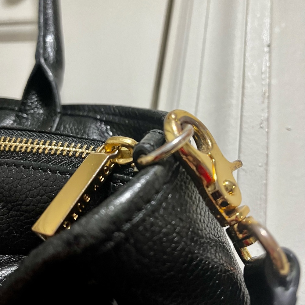 Tory Burch pebble grain leather bag w/ removable strap - Picture 13 of 16